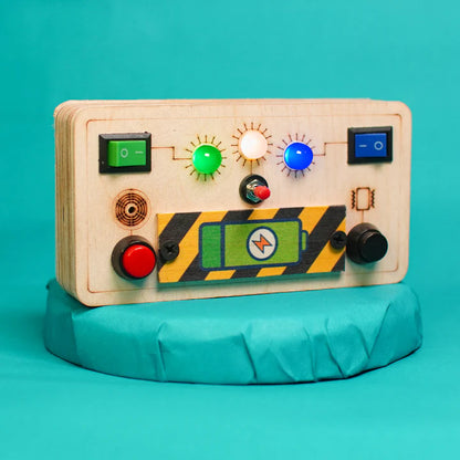 Buzz Lite Montessori Busy Board-V5